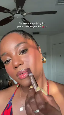 Finishing touches w/ 🍒 @tarte cosmetics maracuja juicy lip plump in honeysuckle is always a WIN WIN 💋 #summermakeup #lipcombo 