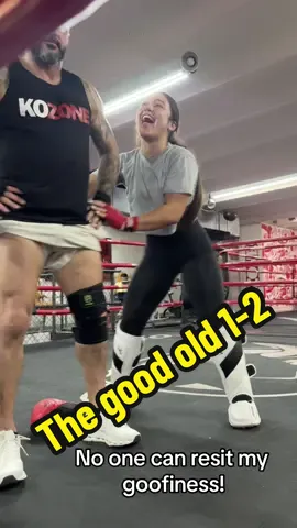 Gotta give em the good ol 1-2 😅😂 🥊 #mma #messingaround #fun #fyp #martialarts #coach #master #funny #silly #jab #men #mmagirls #miami@DIEGOKOZONE 