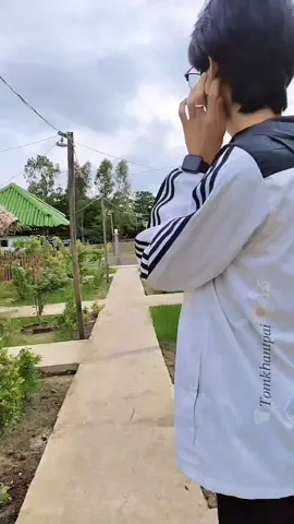 မင်းတို့က ငါ့ကို နေကြာပန်းလောက်ပဲ ခိုးတယ်ထင်ခဲ့တာမလား🥹🫵ခုမှ ပြန်တင်တာ😒#ငစား #funnyvedio #fypシ #view #foryou #foryoupage #tomkhantpai #ငစား #funny 