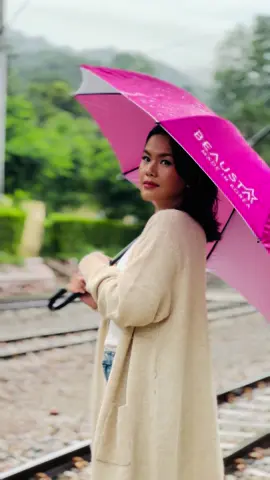 မိုးကပြောတဲ့အလွမ်းဇာတ်လမ်း #ninikhinzaw #burmesesinger #မိုးကပြောတဲ့အလွမ်းဇာတ်လမ်း 