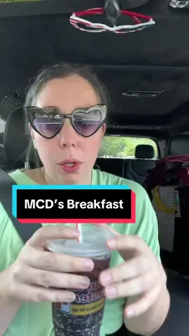 Ronald, I’m sorry for what I said when I was hungry. I didn’t mean it 😭 we can be best freinds again 👯‍♀️#foryou #mcdonalds #coke #breakfast @McDonald’s 