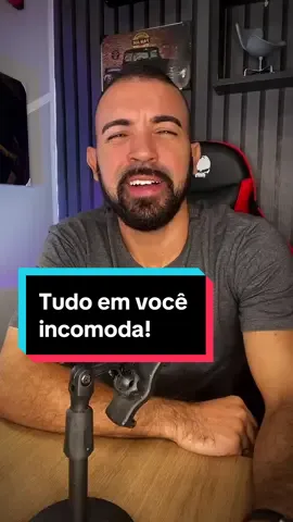 Tudo em você incomoda!  #mensagem #mensagemdodia #reflexao #superacaopessoal #vida #amigostiktok #deus_no_controle #invejamata #sabedoria #motivacaodiaria #frasesdodia 