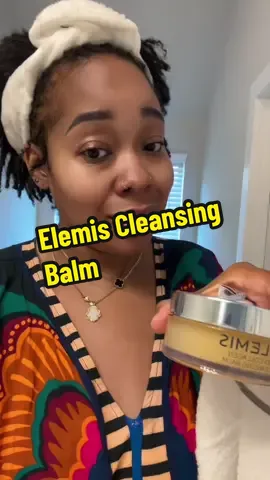 Love this cleansing balm 🤗🤗🤗 @ELEMIS #tiktokshopping #cleansingbalm #doublecleanse #elemis #skincare #blackgirlskin #hydration 