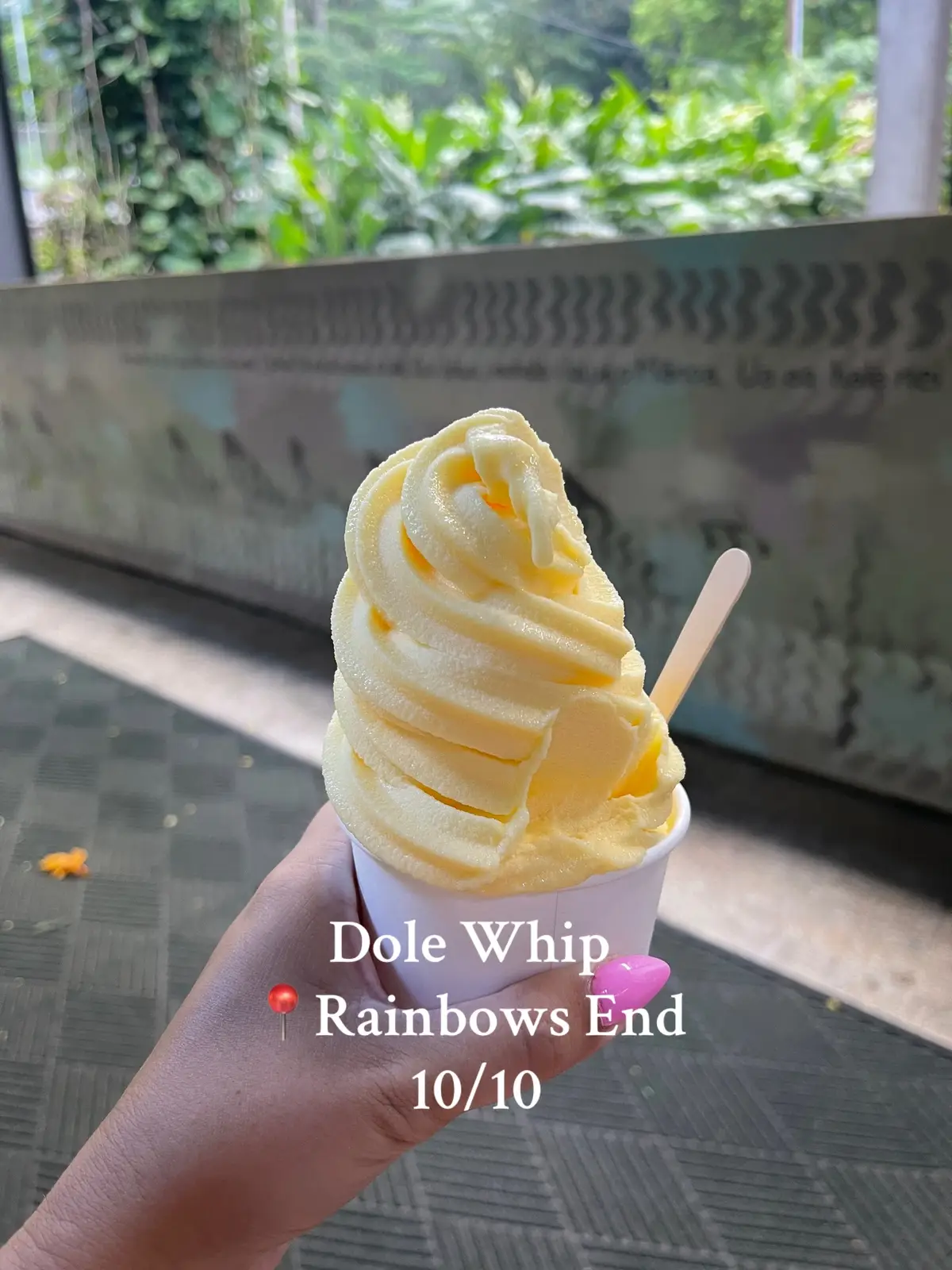 lets rate the food ive had so far 🤩 #foodofhawaii #hawaiifoodie #foodtiktok @Sunrise Shack @hawaiiansodaco (pls send me a package) 