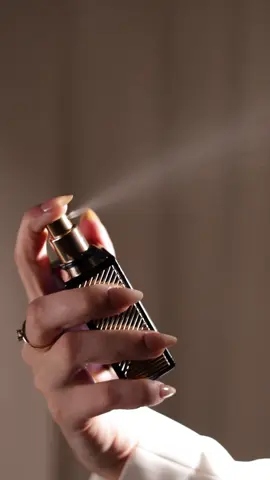 من اعمالي في تصوير الفديو لبراند عطور✨ ( لحجوزات التصوير التواصل على الخاص 📩) . . . . . #مصورة#مصورة_منتجات#عطور#تصوير_فديو#مصورة_فديو#تصويري_احترافي #تصوير_اعلانات#مصورة_منتجات_مكة#مصورة_مكة#فوتوغرافي#اكسبلورexplore #fypシ゚viral #videography  .