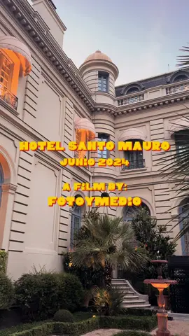 Elegancia atemporal: Hotel Santo Mauro. Un oasis de lujo en el corazón de Madrid. Situado en la exclusiva zona de Chamberí, este hotel, que fue la antigua residencia del Duque de Santo Mauro, te invita a vivir una experiencia única.  La alta cocina en el retaurante La Biblioteca de Santo Mauro, donde cada plato cuenta una historia y cada bocado es un homenaje a la gastronomía española. Podrás disfrutar de este restaurante tanto en la propia biblioteca del Duque o en la maravillosa terraza en verano.  En Gresca de Santo Mauro, disfruta de una selección de vinos cuidadosamente escogidos y platillos que deleitarán tus sentidos. #HotelSantoMauro #LujoMadrid #GastronomiaDeLujo #ExperienciaUnica #terrazasmadrid #terrazasconencanto #lujo #santomauro #marriot #mejoresterrazasmadrid #fyp 