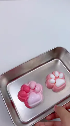 Let’s make a cat paw squishy together #handmade #squishy #fry #fufusquishy #taba