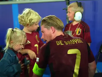 Kevin decides to celebrate the win with his 3 kids. What a great dad! ❤️ #EURO2024 #kevindebruyne #wholesome #football