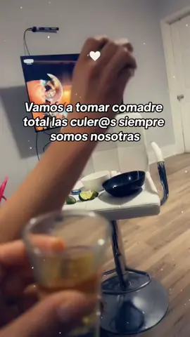 #quehayquehacer #tiktok #tequilla #shot #amonos#comadre 