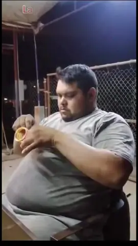 Vamos no te dejes engañar de los malos comentarios . Claro que lo lograras solo tienes que confiar en ti 🦏 #powerlifting #fyp #parati #strongman #noterindas #legday #gym #tiktok #vamospormas #lomejorestallegando 