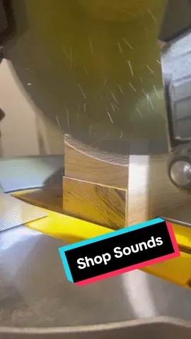 Happy Sunday 👊🏼 . . . #maker #woodworker #woodworking #furniture #furnituremaker #hardwood #asmr #asmrvideo 