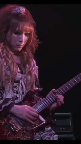 Solo de Hizaki 2 #versaillesband #Versailles  #faithanddecision #faithanddecisionversailles #visualkei #vkei #visualkeiband #kamijo #masashi #yuki #hizaki #yasmineyou #teru #jrock #rock #guitarra #metal #subespañol #versaillesconcert2012 #versaillesphilharmonicquintet #versaillesconcert2012 #Versaillesconcert2012faithanddecision 