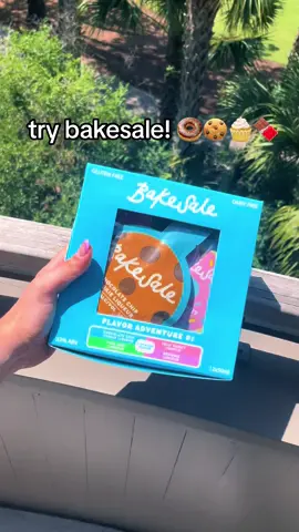 truly SO delcious! must be 21+ to enjoy but ill be posting my taste test soon🤤🤭🥰 #musicaltheatre #bakesalecookieliqueur #bakesale #boozeybartender #theatredrinks #21andover #theatreinfluencer #professionalactor #nyc #nycbars @DrinkBakesale 🍪❤️