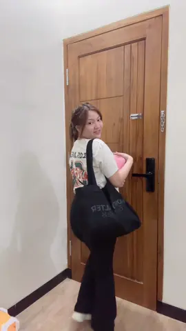 mau ngegym habis itu langsung berangkat kerja🙆🏻‍♀️ mandinya dikantor aja hahaha