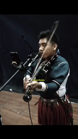 El trabajo es la suerte #majestadwixarika #sigueme #comenta #compartanporfavor #letrasdecanciones #letrawixarika #musicawixarika 