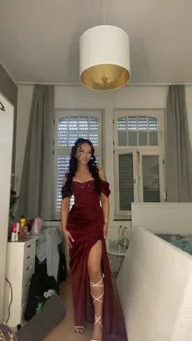 ❤️ #reddress #ak24 #goviral #fyourpage #abschluss #graduation #fyp #