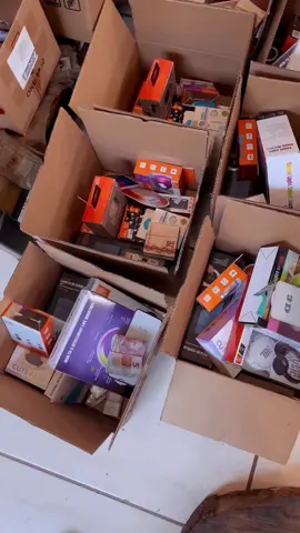 Descubra a emoção da surpresa com nossa Caixa Misteriosa Exclusiva! Visite nossa loja www.caixaxmisteriosa.com.br #caixamisteriosa #caixaxmisteriosa #surpresa #viral #viraliza #presente #playstation #iphone #jbl 