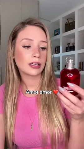 Resenha #amoramorcacharel #amoramor #perfumetiktok #perfume #perfumedia  @Marcella Leal 