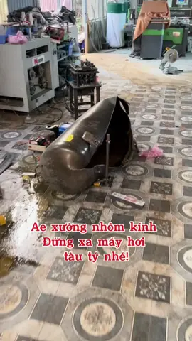 Nổ bình máy hơi trung quốc tại xưởng làm nhôm kính. #maynenkhi #bomhoi #trungquoc #nhomkinh 