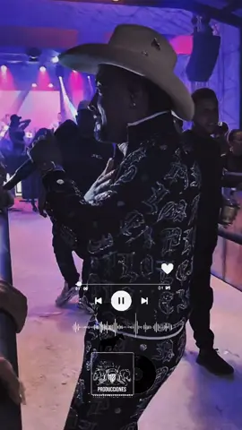 #jhonalexcastaño #sirvalo #popular #caballos #despecho #banda #rancho #ensillandocaballo #reydelguiso 