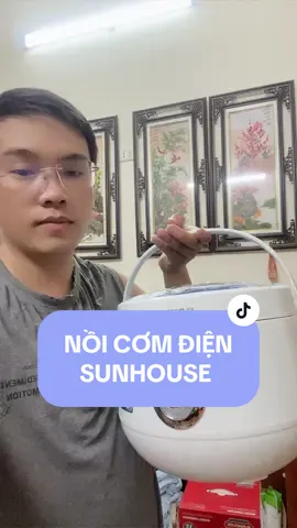 Nồi cơm điện Sunhouse mã 8606 thân trắng nắp xanh công suất 700W dung tích 1.8 lít #dienmaycuonganh #cuonggiadung #sunhouse #noicomdien 