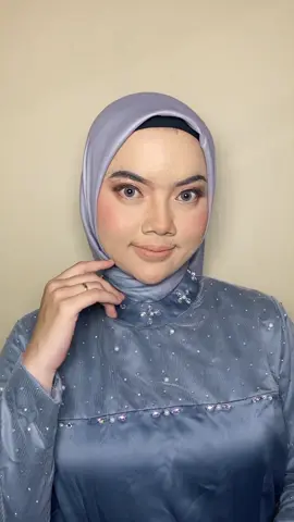 make up bridesmaid✨ #flawlessmakeup #makeupbridesmaid #makeupwisuda #makeupprewedding #muawlingi #muatalun #muagarum #muaselopuro #muakesamben #muakanigoro #makeupwlingi #makeuptalun #makeupkesamben #makeupblitar #muablitarhits #muablitar 