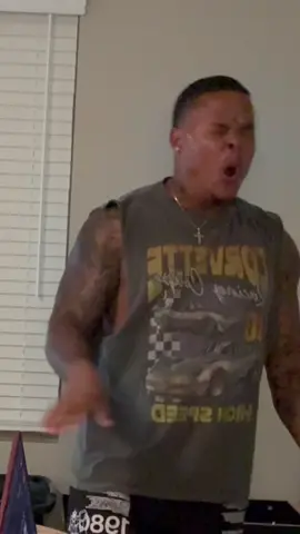 Im throwing the fart spray away i swear.. #fyp #foryou #lilversachi #larobenz #viral #funny #comedy #pregnant #reaction @Sachi 🤍 