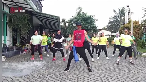 gadis baliku goyang paling hot #gadisbaliku  #abiemngesti  #fyp  #lewatberanda  #dance #senamkreasi #senam  #senamkreasidangdutkoplo  #viral   #zumba  #dancefitness 