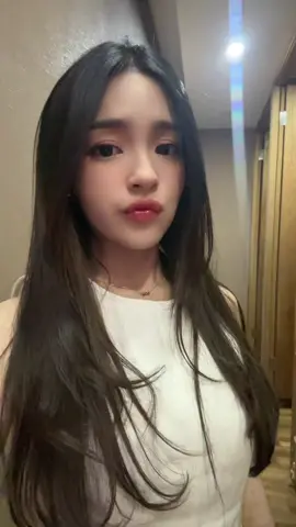 maaf ya aku cebol, next aku pake egrang yaah?🦶🏻🤓