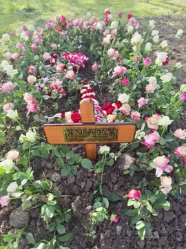 continue resting mum......we miss you❤️