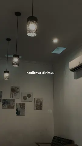 “Hadirnya dirimu berikan suasana baru.” ❣️ #kehadiranmu #lirik #templatelirik #hits #hitstiktok #hitsong #trend #soundtrend #estetiksong #templateestetik #storysong #storywa #fyp #foryoupage#CapCut 