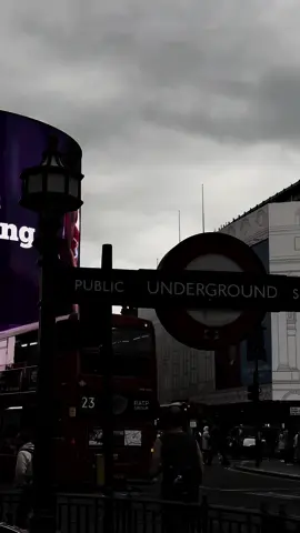 #london 🇬🇧