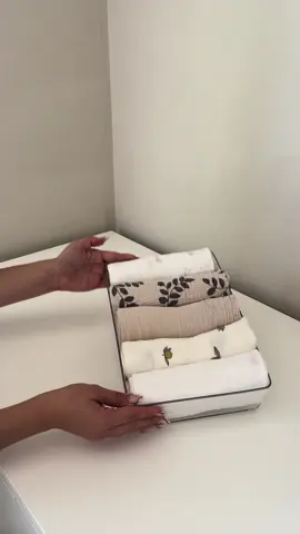 Organize my baby’s drawer👼🏻 #organize #baby #פוריו #foryou #קיפולבגדים ##קיפול #קיפולבגדיתינוק #שידתהחתלה #אמאבטיקטוק #אמאצעירה #בייבי #סדרר #פוריועולמי #תינוקות 