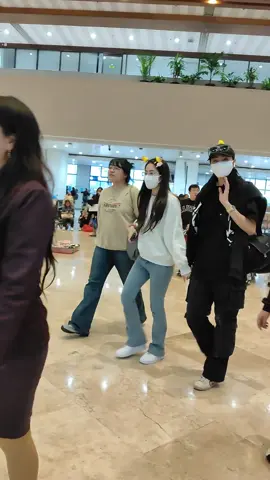 Faye and Yoko in MNL 🫣  #fayeyoko #fayeyokoblanktheseries #thailand #thaidrama #fyp #fypシ゚viral #philippines #ph #mnl #faye_malisorn #yokoapasra 
