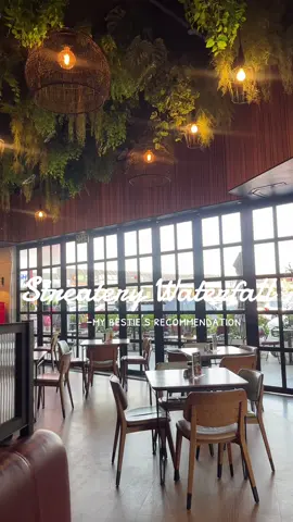 THIS RESTURANT GETS A 10 OUT OF 10 FROM ME 😭❤️ ive never had a bao nor sushi THAT DELICIOUS @Streatery Eatery #streatery #waterfall #midrandtiktok #johannesburgrestaurants #studentlife #uj #tiktoksa #dayinmylife #sama28 #babygirlsweeterthanhoney #besties 
