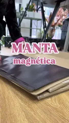 Manta magnética adesiva ✨ Com superfície lisa e força magnética em apenas um dos lados é um material versátil muito utilizado em trabalhos manuais. QUER O LINK? Peça nos comentários que eu te envio ou você encontra no link da BIO 