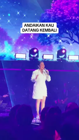 Bersinarlah terus sampai nanti.. Konser 40Tahun Ruth Sahanaya