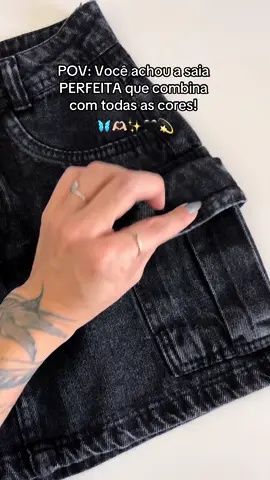 Ela voltooooou! Uma das fav da loja esta de volta e já disponível do 34 ao 44 lá no nosso site! Link na Bio 🔗 Já segue a gente na rede vizinha pra não perder nada! #lojaonline #minisaiajeans #saiacargo 