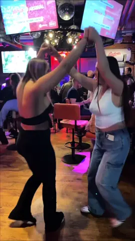 Estcourt terrace it has been a pleasure, literally in tears makikg this :( #leedsuni #studentlife #graduation #thirdyears #leavinguniveristy 