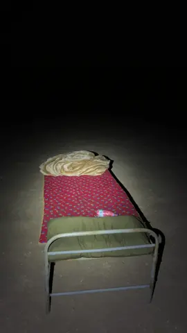 تصبحون على خير😴.#طلعة_بر #هواجيس #قمر #قمرا #القمر #كشتة_البر #نومة_البر #نوم #سعد_بن_جدلان #ابن_جدلان 