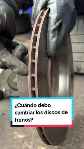 ¿Sabes si tu vehículo necesita un cambio de discos de frenos? 🤔 Es importante revisar regularmente su desgaste y cambiarlos si es necesario para mantener tu seguridad en la carretera. ☺️🚗 #discosdefrenos #frenos #seguridad #consejos #discodefreno 