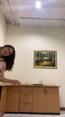 attempt to do the #tyladancechallenge  How are u guys so smooth, while me doing this…meh 🫠