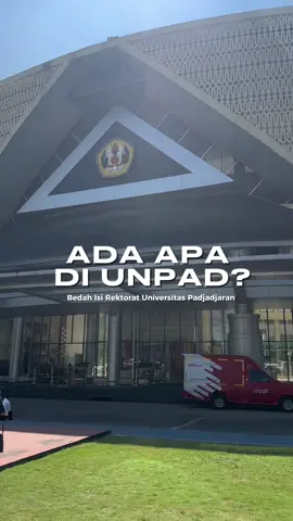 Siapa sih yang gak tau gedung rektorat dengan bentuk paling ikonik ini? Buat Divians, gak lengkap rasanya jadi anak Unpad tapi belum pernah coba kelilingin isi rektorat. Yuk nontonin video ini selengkanya biar jadi panduan saat kalian berkunjung ke rektorat. Kita tunggu cerita kalian ya 👀🤩👋🏻  #diviaunpadtv #AdaApaDiUnpad #AADU #universitaspadjadjaran #rektoratunpad 