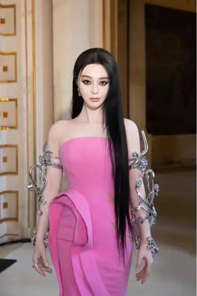 เข้าร่วมแฟชั่นโชว์ TONY WARD COUTURE ฤดูใบไม้ร่วง/ฤดูหนาว 24/25❤️  #ฟ่านปิงปิง #ซุปตาร์แดนมังกร #นางพญาแผ่นดินใหญ่ #นางพญาพรมแดงเมืองคาน #เจ้าหญิงวงการแฟชั่น #ซุปเปอร์สตาร์แห่งเอเชีย #ควีนแผ่นดินใหญ่ #ควีนแดนมังกร #fanbingbing #phạmbăngbăng #phambangbang #phạm_băng_băng #bingbingfan #ファンビンビン #판빙빙 #范冰冰 #ไข่มุกแห่งเอเชีย #ฟ่านปิงปิงเชื้อความสวยแร็งส์ #FànBīngbīng #สวยดุจเทพปัน #สวยดุจเทพสร้าง #สวยเหมือนไม่มีอยู่จริง #สวยดุจนางพญา #นางฟ้า #เบ้าหน้าฟ้าประทาน #foryou