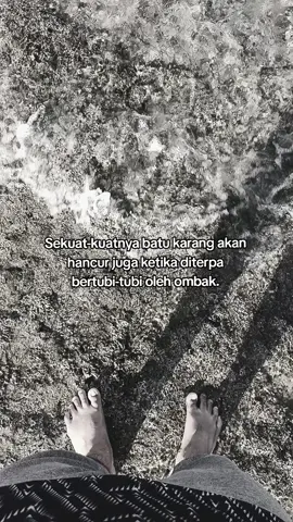Tapi ini bukan tentang batu karang #fyp #fypシ゚viral #trending #sadvibes🥀 #quoteoftheday #lewatberanda 