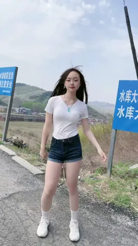 高萌 #可爱的女孩 #中国小美女 #girl #dance #fyp 