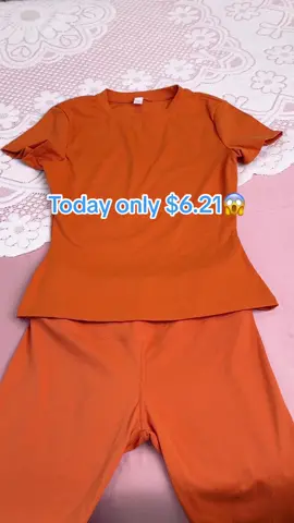 So soft and absoloutely love it🥰💖☁️#tiktokshopdealsforyoudays #viral #sportslover #2pieceset #OOTD #gymgirlies #tiktokshop #tracksuit 