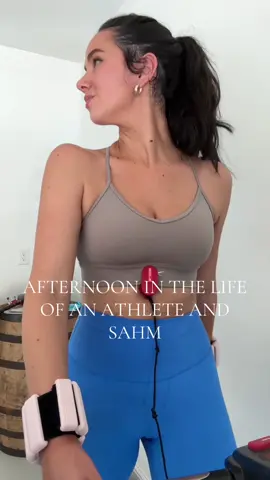 Athlete = started working out 2 months ago. #sahmtok #sahmvlog #roadto10k #sahmhumor #sahm #teamwork #nighttimeroutine #nightimeskincare #larocheposay #tanologist #laneige 