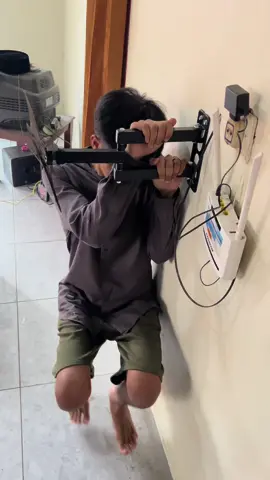 Bracket tv berkualitas nih boss . #brackettv 