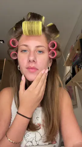 SOOO EXCITED U GUYSSSSS @FRIDA DAHL SEEMANN @WHO IS SHE (reklame/annonse) 